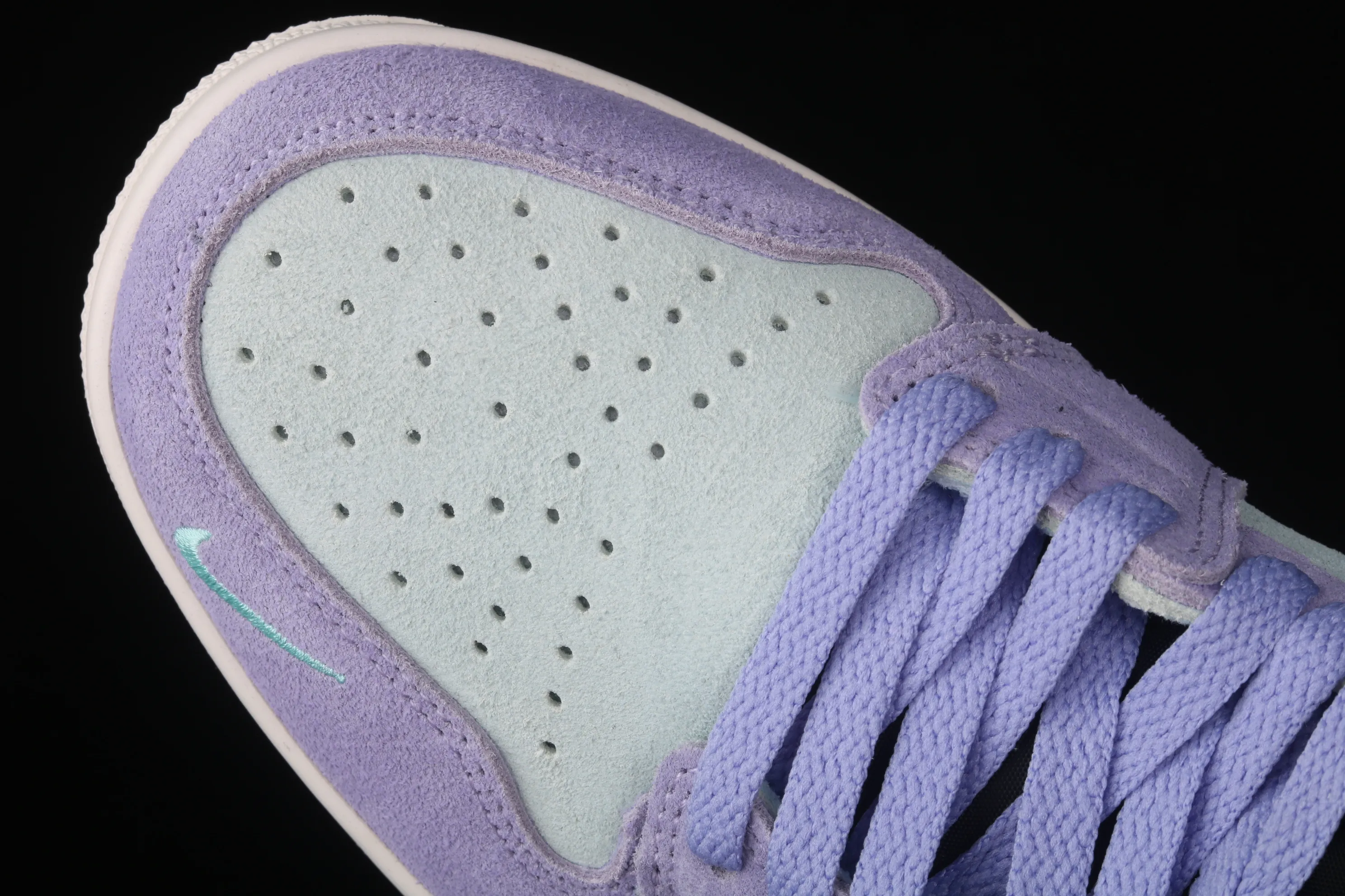 All categories Air Jordan Jordan series basketball shoes Air Jordan 1 High Z version Air Jordan 1 Switch "Violet" AJ1 Joe 1 Violet zipper High-top cultural basketball shoes CW6576-500
